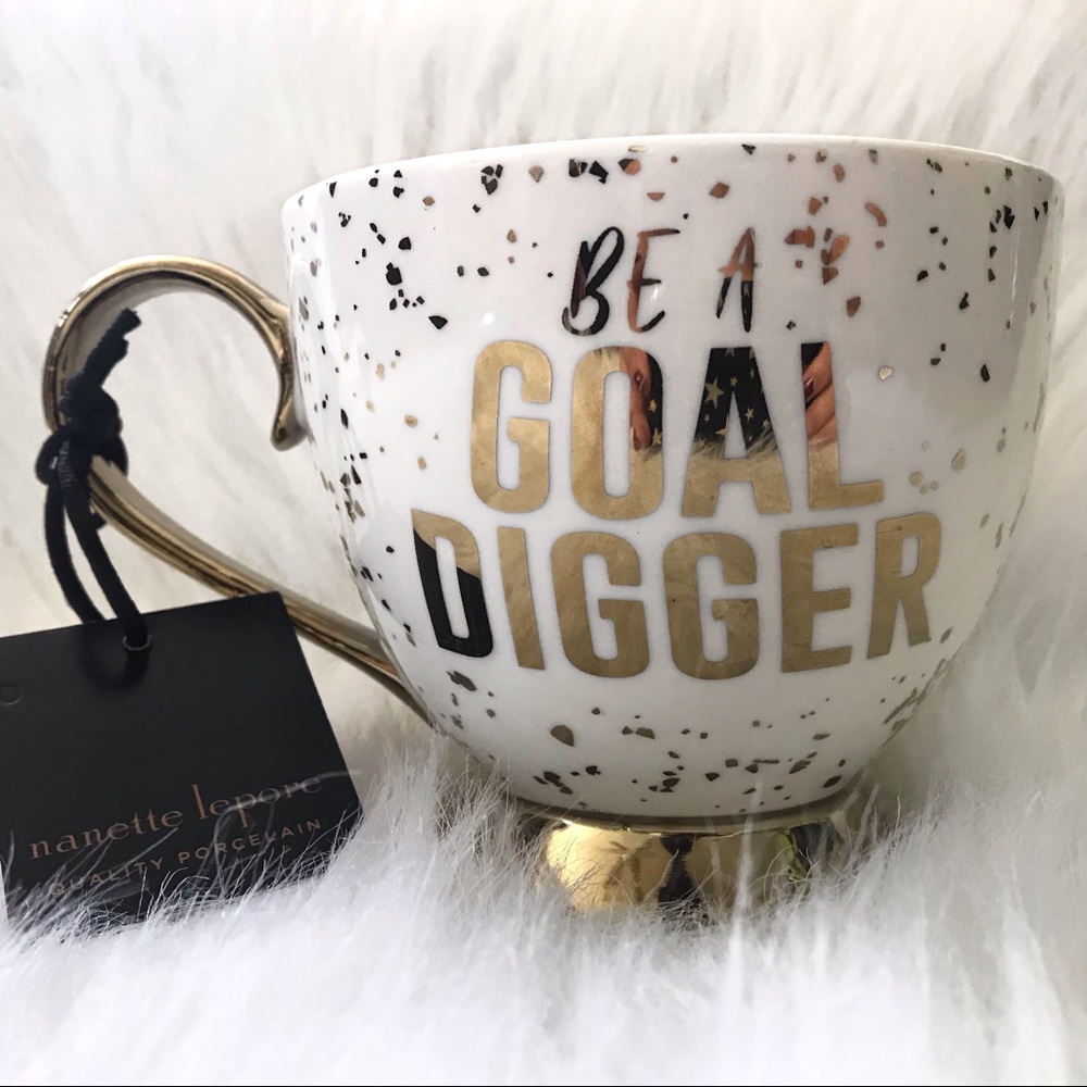 Nanette Lepore “Be a goal digger” Gold Mug - Picture 3 of 7
